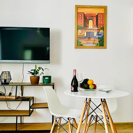 Cosy Muranow Apartman *